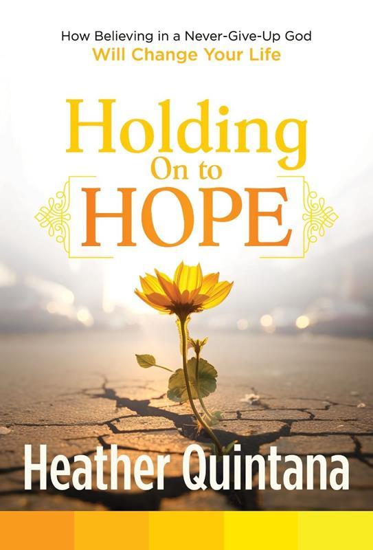 HOLDING ON TO HOPE (WOMAN'S MISSIONARY BOOK OF 2024),SHARING,9780816369713